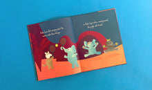 Load image into Gallery viewer, Andie & the Worries Book - Silver Lining Stuffies